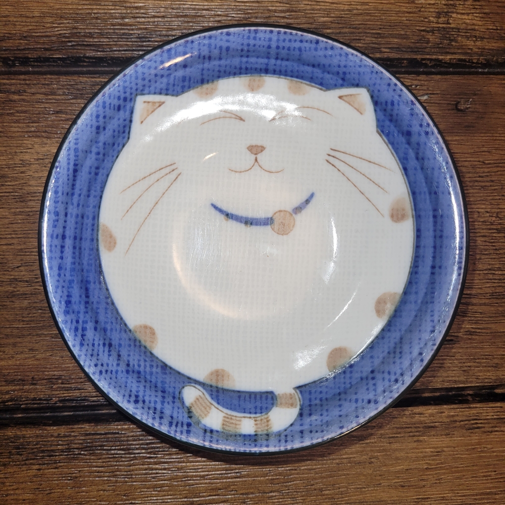 Blue and White Cat Plate